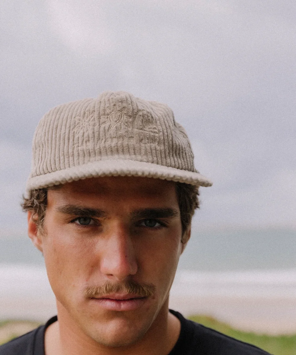 Czapka z daszkiem JUNGMOB NATURAL SANDY Cord Cap