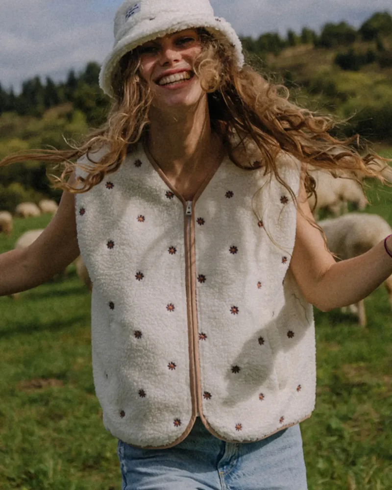 3c5a5975-6cb5-4cb0-a446-70cb93f658a4