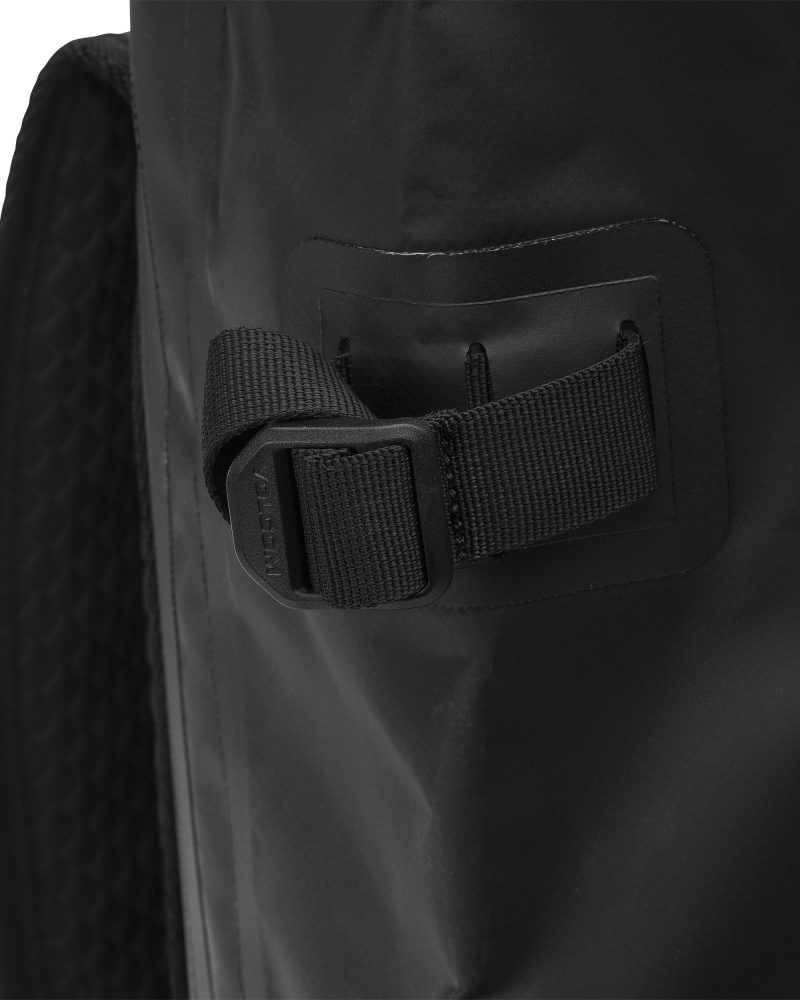 D6512503_BLK_FL-32
