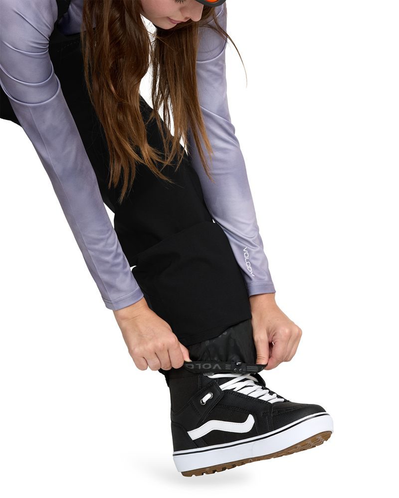 H1352606_BLK_OM-6 (Copy)