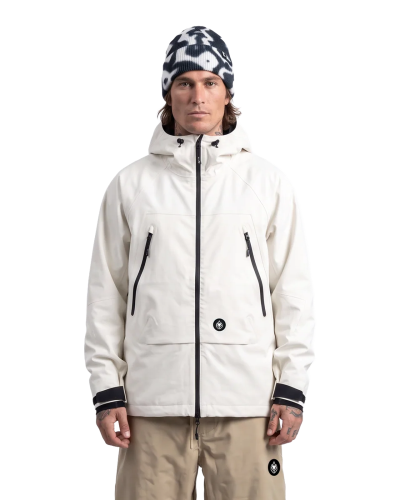 Phieres_Knarlyph_JKT_White_04