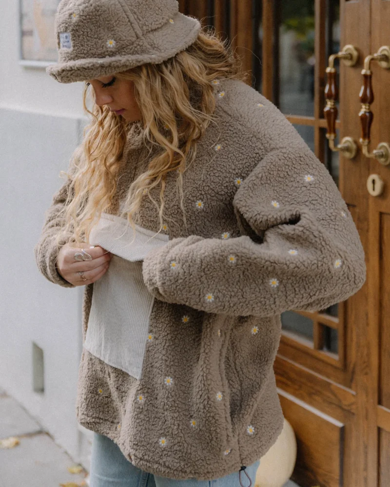 c27c4a0f-0422-409b-9c57-f31b3ee81786