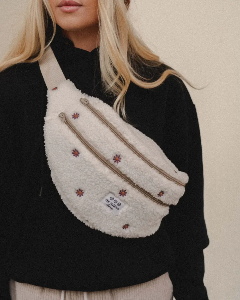 ff63a9a0-352b-4c86-981c-599c6b6e6fda